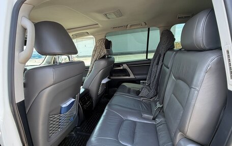 Toyota Land Cruiser 200, 2010 год, 3 300 000 рублей, 3 фотография