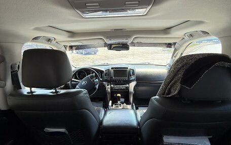 Toyota Land Cruiser 200, 2010 год, 3 300 000 рублей, 2 фотография