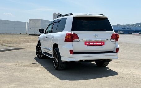 Toyota Land Cruiser 200, 2010 год, 3 300 000 рублей, 7 фотография