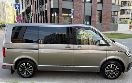 Volkswagen Caravelle T6 рестайлинг, 2020 год, 4 300 000 рублей, 5 фотография