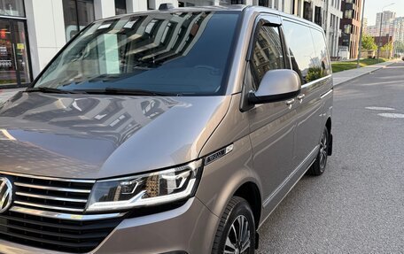Volkswagen Caravelle T6 рестайлинг, 2020 год, 4 300 000 рублей, 4 фотография