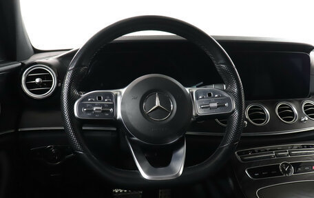 Mercedes-Benz E-Класс, 2019 год, 2 899 900 рублей, 19 фотография