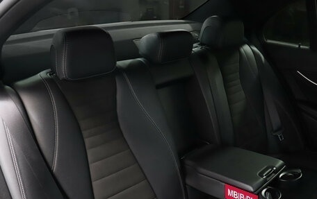 Mercedes-Benz E-Класс, 2019 год, 2 899 900 рублей, 20 фотография