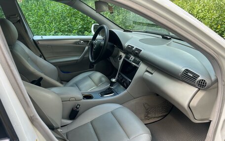Mercedes-Benz C-Класс, 2005 год, 799 000 рублей, 1 фотография