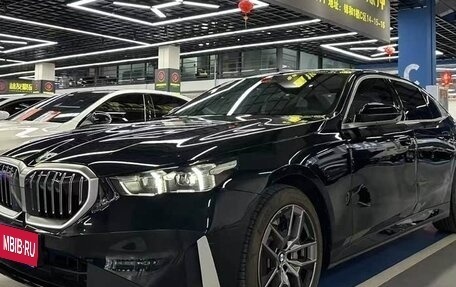 BMW 5 серия, 2026 год, 9 490 000 рублей, 1 фотография