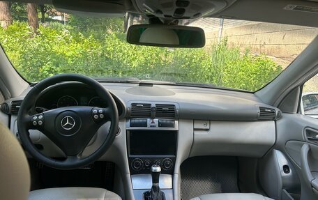 Mercedes-Benz C-Класс, 2005 год, 799 000 рублей, 2 фотография