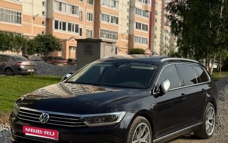 Volkswagen Passat B8 рестайлинг, 2018 год, 2 200 000 рублей, 2 фотография