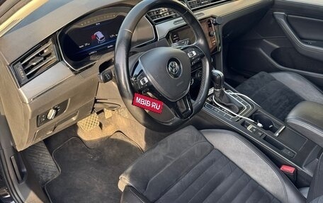 Volkswagen Passat B8 рестайлинг, 2018 год, 2 200 000 рублей, 14 фотография
