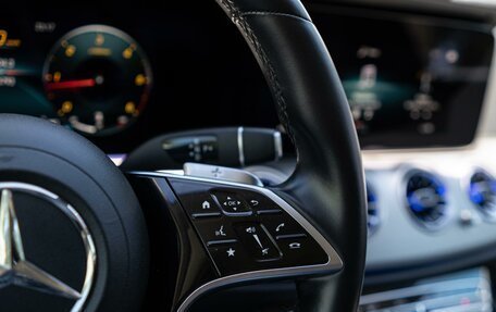 Mercedes-Benz E-Класс, 2021 год, 3 300 000 рублей, 22 фотография