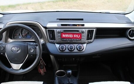 Toyota RAV4, 2014 год, 1 490 000 рублей, 9 фотография