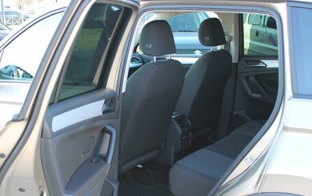 Volkswagen Tiguan II, 2020 год, 2 369 000 рублей, 13 фотография