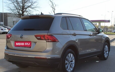 Volkswagen Tiguan II, 2020 год, 2 369 000 рублей, 5 фотография