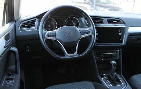 Volkswagen Tiguan II, 2020 год, 2 369 000 рублей, 27 фотография