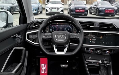 Audi Q3, 2022 год, 2 505 000 рублей, 20 фотография
