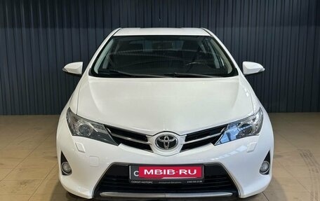 Toyota Auris II, 2013 год, 969 900 рублей, 2 фотография