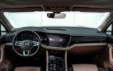 Volkswagen Touareg III, 2019 год, 5 200 000 рублей, 11 фотография