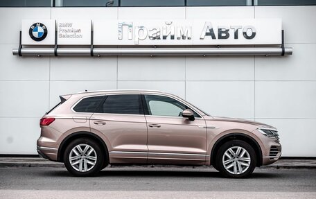 Volkswagen Touareg III, 2019 год, 5 200 000 рублей, 6 фотография