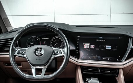 Volkswagen Touareg III, 2019 год, 5 200 000 рублей, 15 фотография