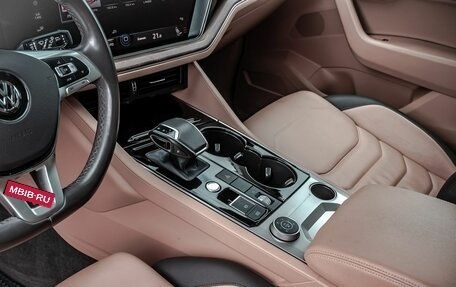 Volkswagen Touareg III, 2019 год, 5 200 000 рублей, 25 фотография