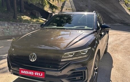 Volkswagen Touareg III, 2019 год, 4 400 000 рублей, 1 фотография
