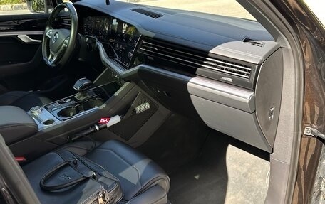 Volkswagen Touareg III, 2019 год, 4 400 000 рублей, 4 фотография