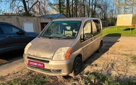 Honda Mobilio I, 2002 год, 350 000 рублей, 1 фотография
