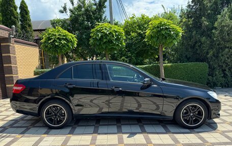 Mercedes-Benz E-Класс, 2010 год, 1 090 000 рублей, 3 фотография