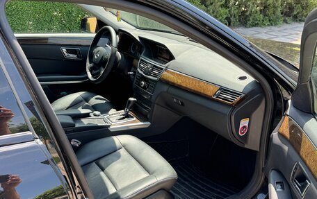 Mercedes-Benz E-Класс, 2010 год, 1 090 000 рублей, 8 фотография