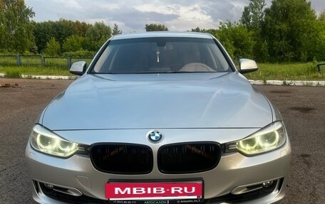 BMW 3 серия, 2012 год, 1 385 000 рублей, 8 фотография