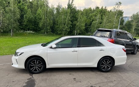 Toyota Camry, 2017 год, 1 900 000 рублей, 3 фотография