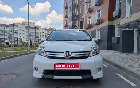 Toyota ISis I, 2012 год, 1 410 000 рублей, 3 фотография