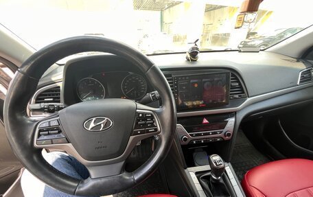 Hyundai Elantra VI рестайлинг, 2016 год, 1 250 000 рублей, 6 фотография