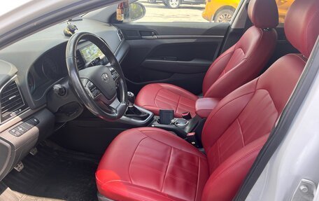 Hyundai Elantra VI рестайлинг, 2016 год, 1 250 000 рублей, 7 фотография