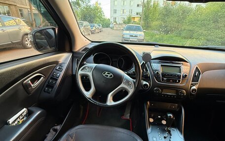 Hyundai ix35 I рестайлинг, 2010 год, 880 000 рублей, 8 фотография