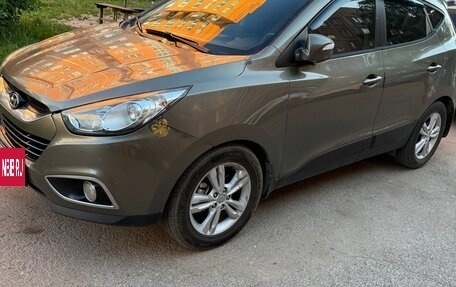 Hyundai ix35 I рестайлинг, 2010 год, 880 000 рублей, 2 фотография