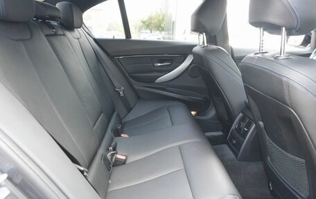 BMW 3 серия, 2018 год, 2 813 000 рублей, 10 фотография