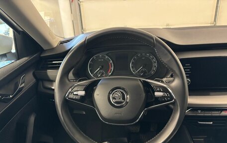Skoda Octavia IV, 2021 год, 2 449 000 рублей, 21 фотография