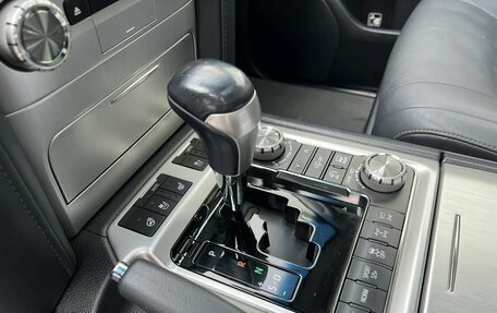Toyota Land Cruiser 200, 2018 год, 6 799 000 рублей, 18 фотография