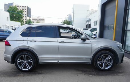 Volkswagen Tiguan II, 2019 год, 3 163 000 рублей, 4 фотография