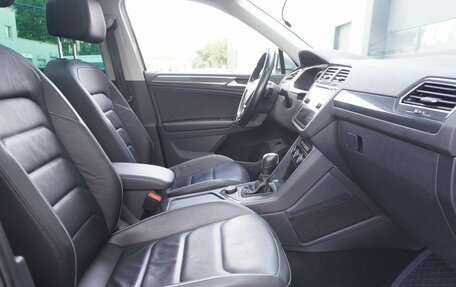 Volkswagen Tiguan II, 2019 год, 3 163 000 рублей, 11 фотография