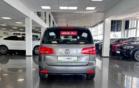 Volkswagen Touran III, 2011 год, 745 000 рублей, 4 фотография