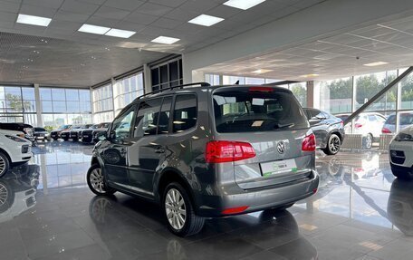 Volkswagen Touran III, 2011 год, 745 000 рублей, 5 фотография