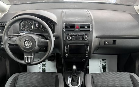 Volkswagen Touran III, 2011 год, 745 000 рублей, 10 фотография