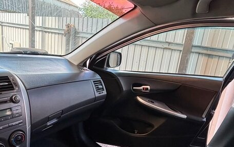 Toyota Corolla, 2011 год, 1 300 000 рублей, 19 фотография