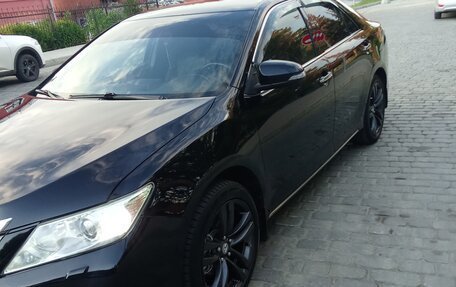 Toyota Camry, 2013 год, 1 835 000 рублей, 2 фотография