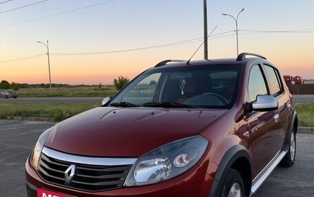 Renault Sandero I, 2013 год, 760 000 рублей, 2 фотография