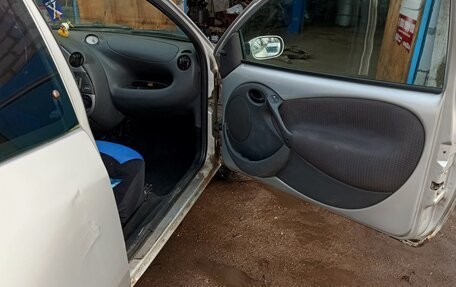 Ford KA I, 2000 год, 130 000 рублей, 6 фотография