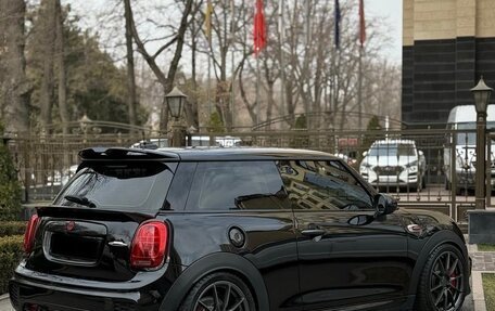 MINI Clubman, 2023 год, 2 050 000 рублей, 2 фотография
