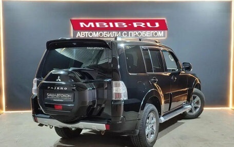 Mitsubishi Pajero IV, 2015 год, 2 395 000 рублей, 4 фотография