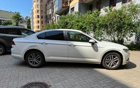 Volkswagen Passat B8 рестайлинг, 2018 год, 1 800 000 рублей, 5 фотография